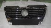 Решітка радіатора Volkswagen Passat B6 2005-2010 без отв. під парктроник