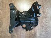 Кронштейн крила переднього лівого BMW X5 F15, 51647294543
