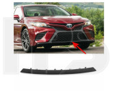 Накладка переднього бампера Toyota Camry 70 SE 2017-