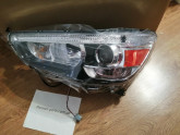 Фара права передня Mitsubishi ASX Outlander Sport 2010-2015, 2016-2020 ксенон 8301B592