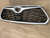 Решітка радіатора Toyota Highlander 2019-, 531010E360