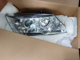 Фара права передня Hyundai Sonata NF 2008-2010 (921023K520)