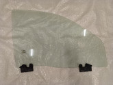 Скло передньої правої дверки JEEP GRAND CHEROKEE 2005-2010