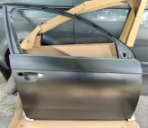 Дверка передня права (пасажирска) Volkswagen Passat B7 2011-2014 Європа, 3AA831056